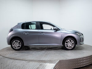 Peugeot 208 2024 usado — vista 8 | Pompeyo Carrasco