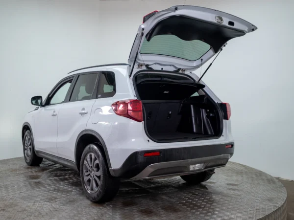 SUZUKI VITARA 2021 usado — Pompeyo Carrasco — foto 10