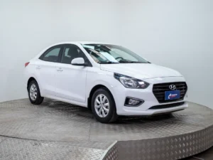 HYUNDAI VERNA usado