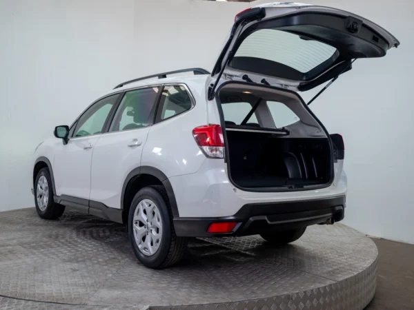 Subaru FORESTER 2021 usado — Pompeyo Carrasco — foto 10
