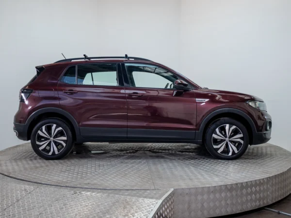 VOLKSWAGEN T-CROSS 2021 usado — Pompeyo Carrasco — foto 8
