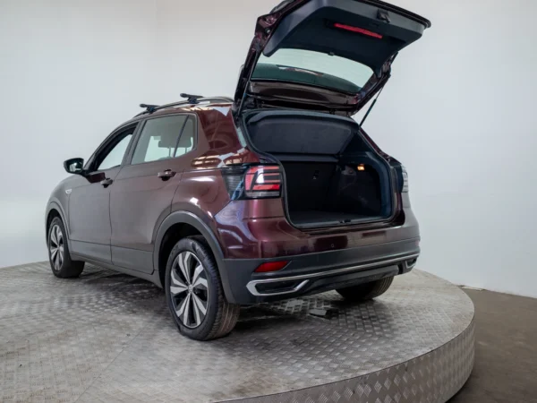 VOLKSWAGEN T-CROSS 2021 usado — Pompeyo Carrasco — foto 10