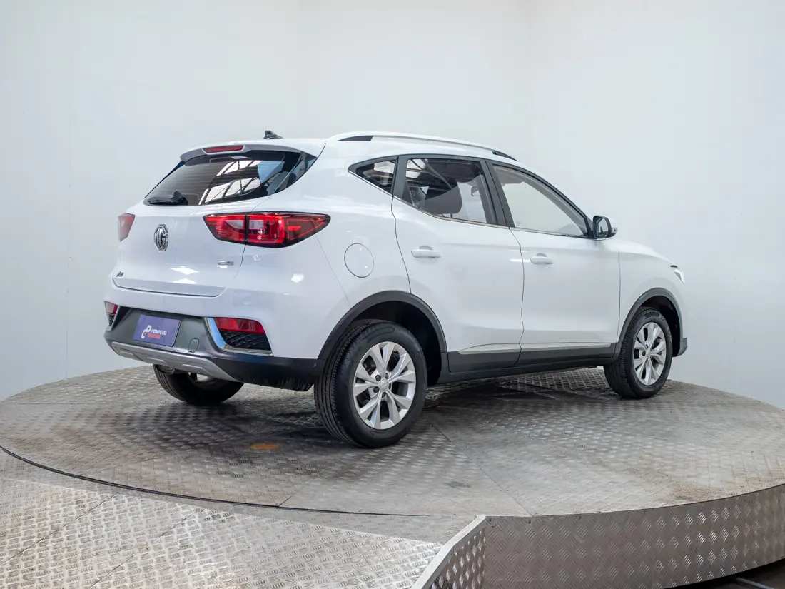 MG Zs — foto 7 de 18