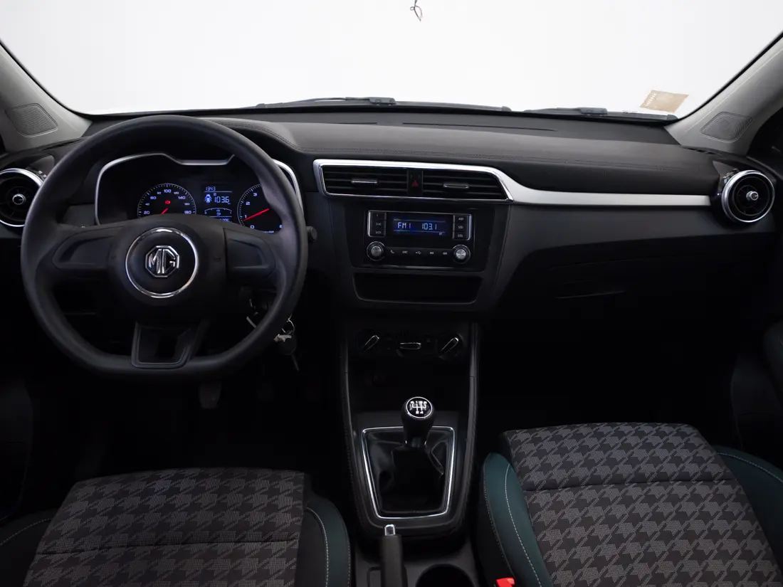 MG Zs — foto 15 de 18
