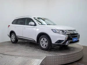 MITSUBISHI OUTLANDER usado