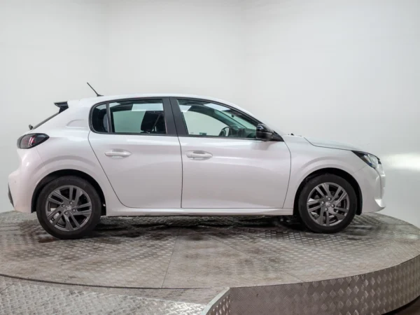 Peugeot 208 2022 usado — Pompeyo Carrasco — foto 9