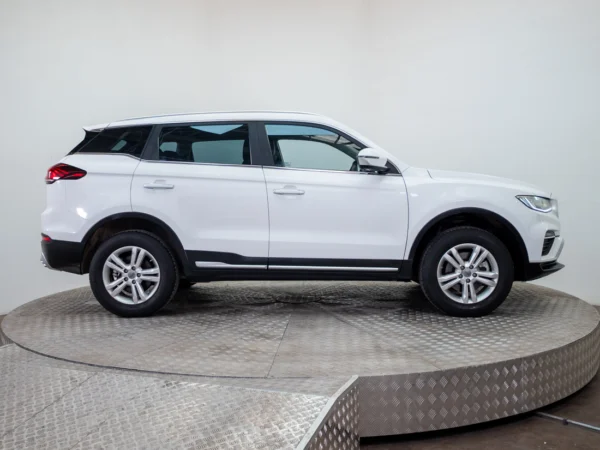 Geely AZKARRA 2022 usado — Pompeyo Carrasco — foto 8