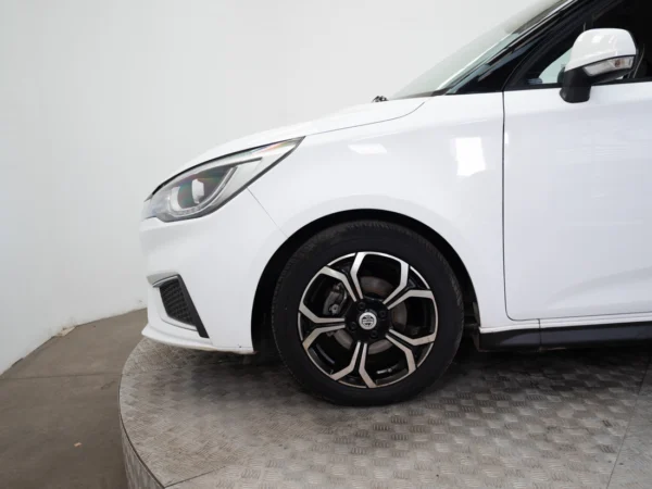 MG 3 MG 2023 usado — Pompeyo Carrasco — foto 17