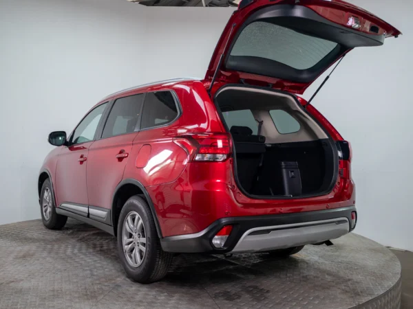 MITSUBISHI OUTLANDER 2023 usado — Pompeyo Carrasco — foto 10