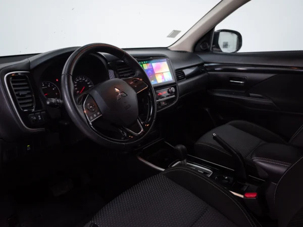 MITSUBISHI OUTLANDER 2023 usado — Pompeyo Carrasco — foto 11