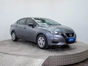 Nissan VERSA usado