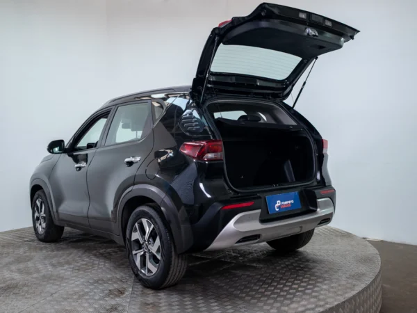 Kia SONET 2023 usado — Pompeyo Carrasco — foto 10