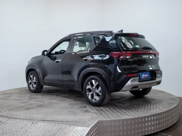 Kia SONET 2023 usado — Pompeyo Carrasco — foto 6
