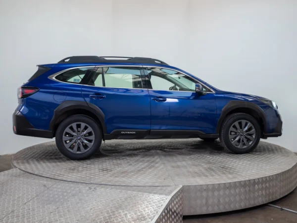 Subaru OUTBACK 2023 usado — Pompeyo Carrasco — foto 7
