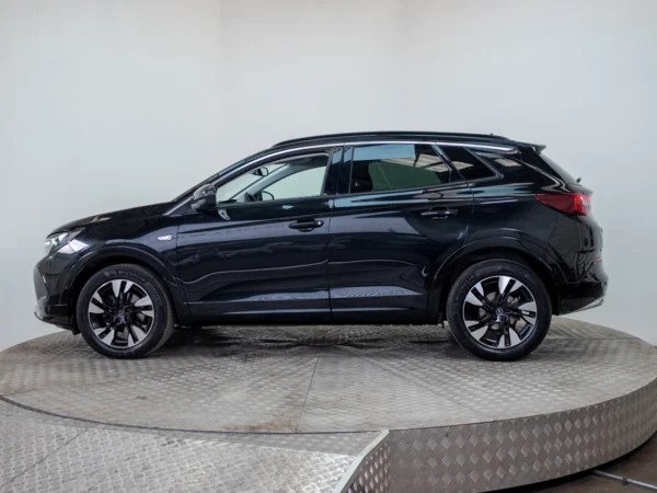 Opel GRANDLAND 2023 usado — Pompeyo Carrasco — foto 4