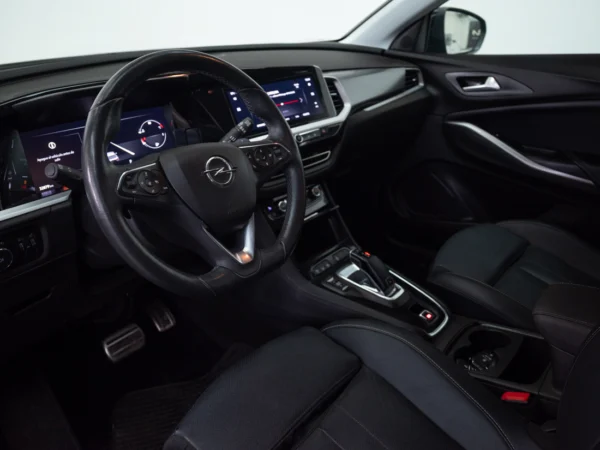 Opel GRANDLAND 2023 usado — Pompeyo Carrasco — foto 12