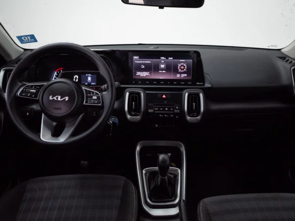 Kia SONET 2023 usado — Pompeyo Carrasco — foto 15