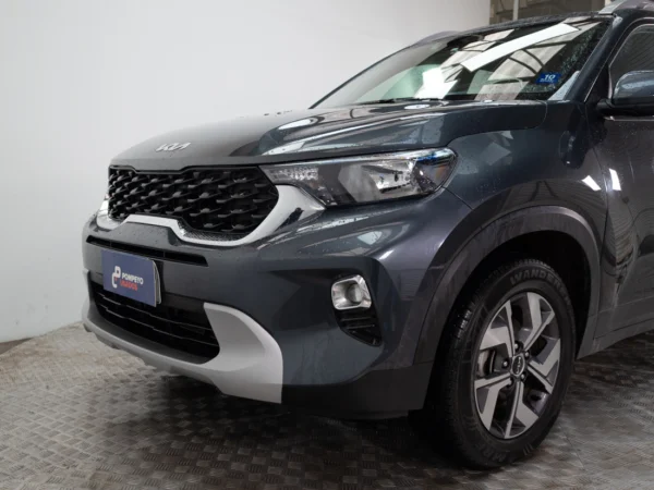 Kia SONET 2023 usado — Pompeyo Carrasco — foto 18