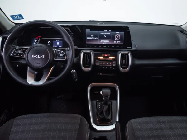 Kia SONET 2024 usado — Pompeyo Carrasco — foto 15