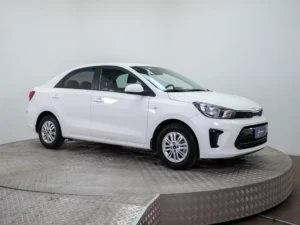 Kia SOLUTO usado