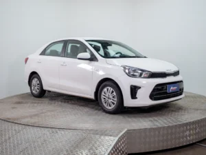 Kia SOLUTO usado