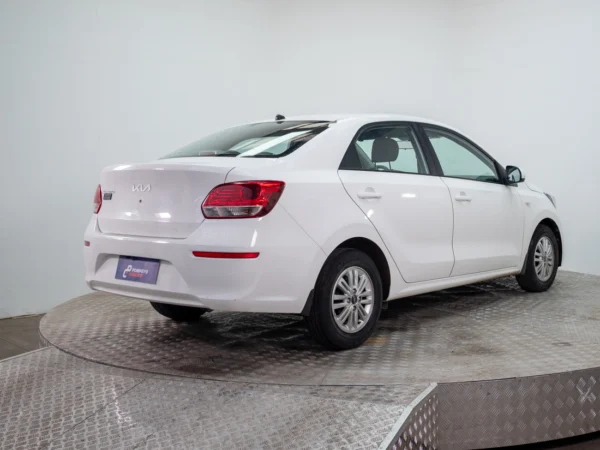 Kia SOLUTO 2024 usado — Pompeyo Carrasco — foto 6