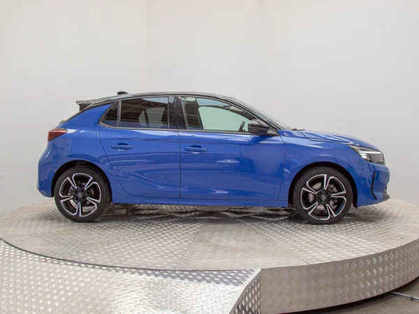 Opel CORSA 2024 usado — Pompeyo Carrasco — foto 8