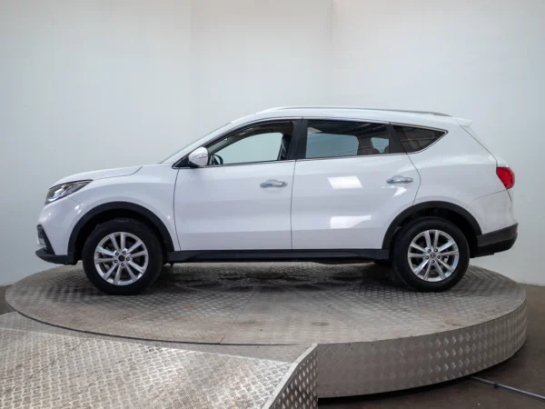 DONGFENG SUV 580 2024 usado — Pompeyo Carrasco — foto 4