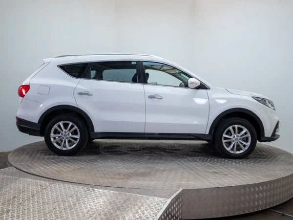 DONGFENG SUV 580 2024 usado — Pompeyo Carrasco — foto 8