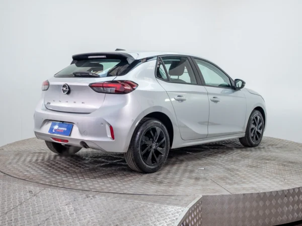 Opel CORSA 2024 usado — Pompeyo Carrasco — foto 8