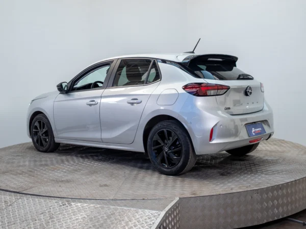 Opel CORSA 2024 usado — Pompeyo Carrasco — foto 5