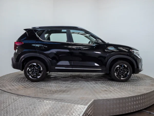 Kia SONET 2025 usado — Pompeyo Carrasco — foto 8