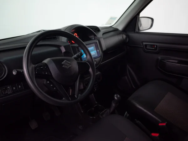 SUZUKI SPRESSO 2025 usado — Pompeyo Carrasco — foto 11