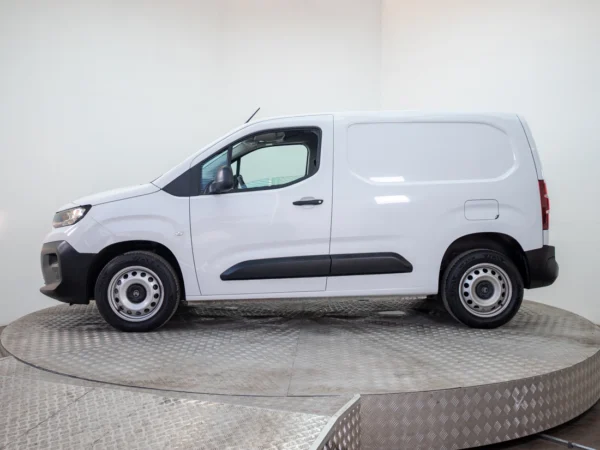 Citroën BERLINGO 2026 usado — Pompeyo Carrasco — foto 4