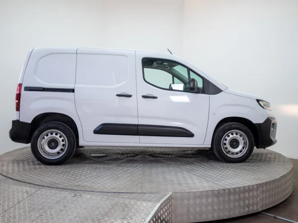 Citroën BERLINGO 2026 usado — Pompeyo Carrasco — foto 8