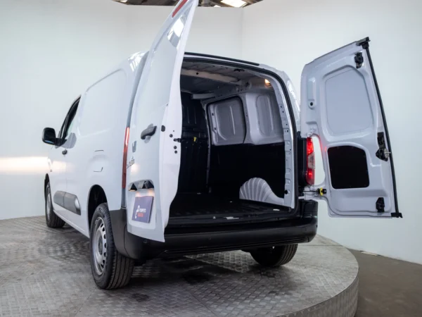 Citroën BERLINGO 2026 usado — Pompeyo Carrasco — foto 10