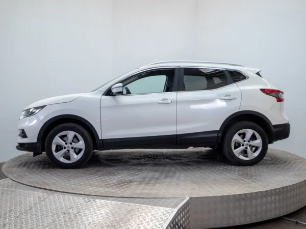 NISSAN QASHQAI 2018 usado — Pompeyo Carrasco — foto 3
