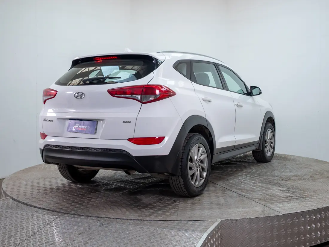 Hyundai Tucson — foto 7 de 20