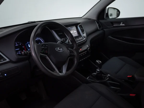 HYUNDAI TUCSON 2018 usado — Pompeyo Carrasco — foto 11