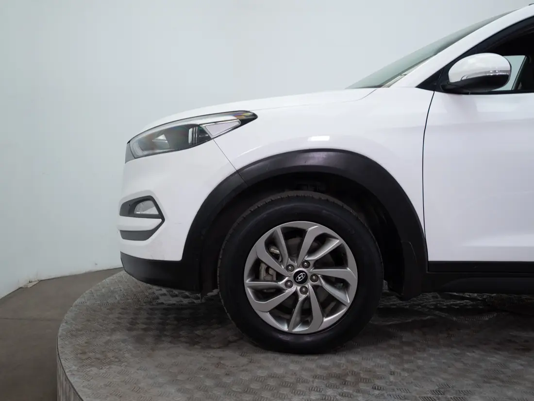 Hyundai Tucson — foto 16 de 20