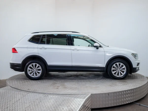 VOLKSWAGEN TIGUAN 2018 usado — Pompeyo Carrasco — foto 4