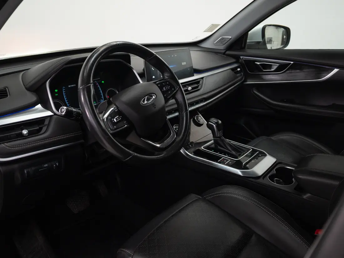 Chery Tiggo 8 — foto 18 de 20