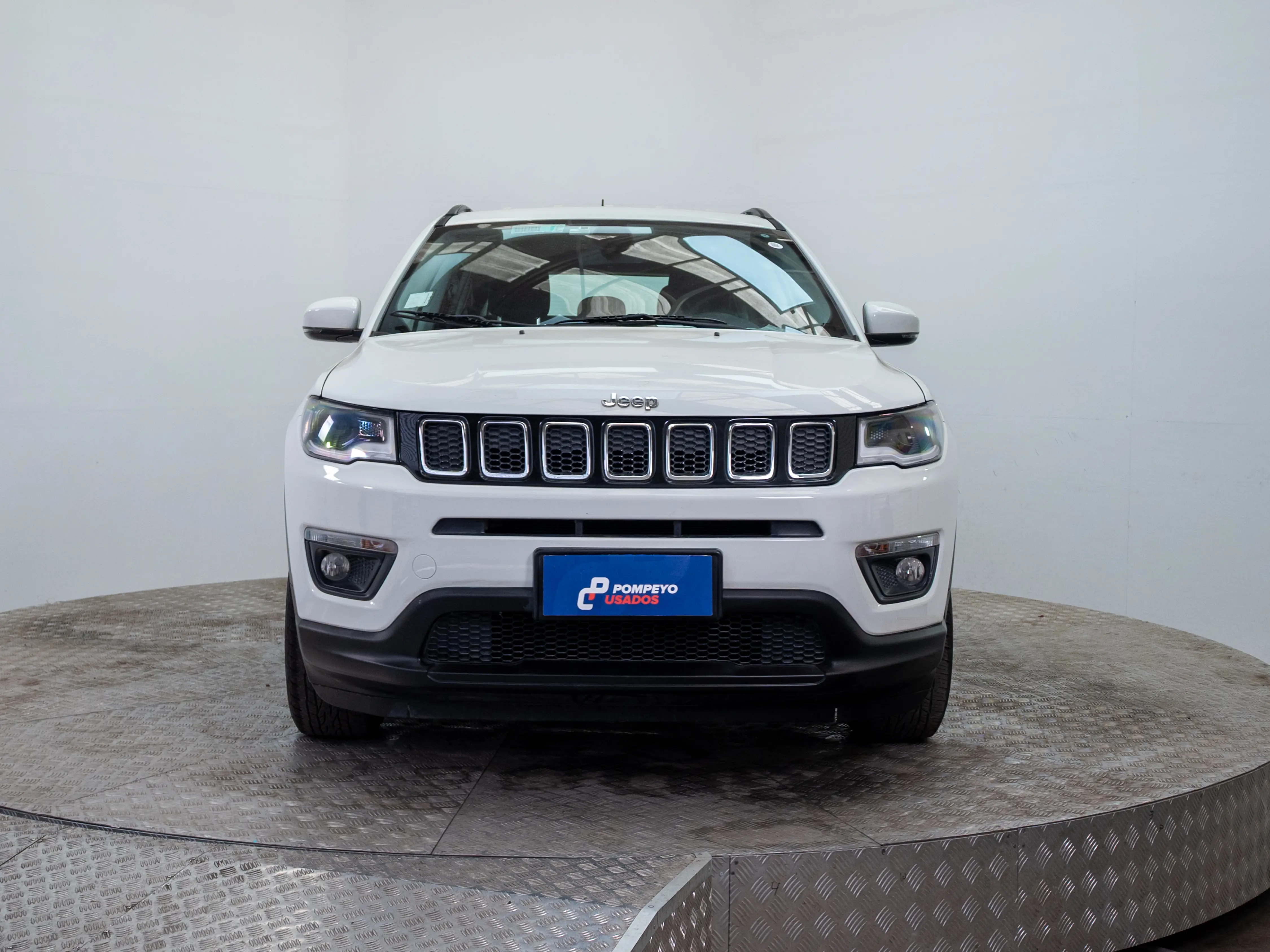 Jeep Compass — foto 2 de 19