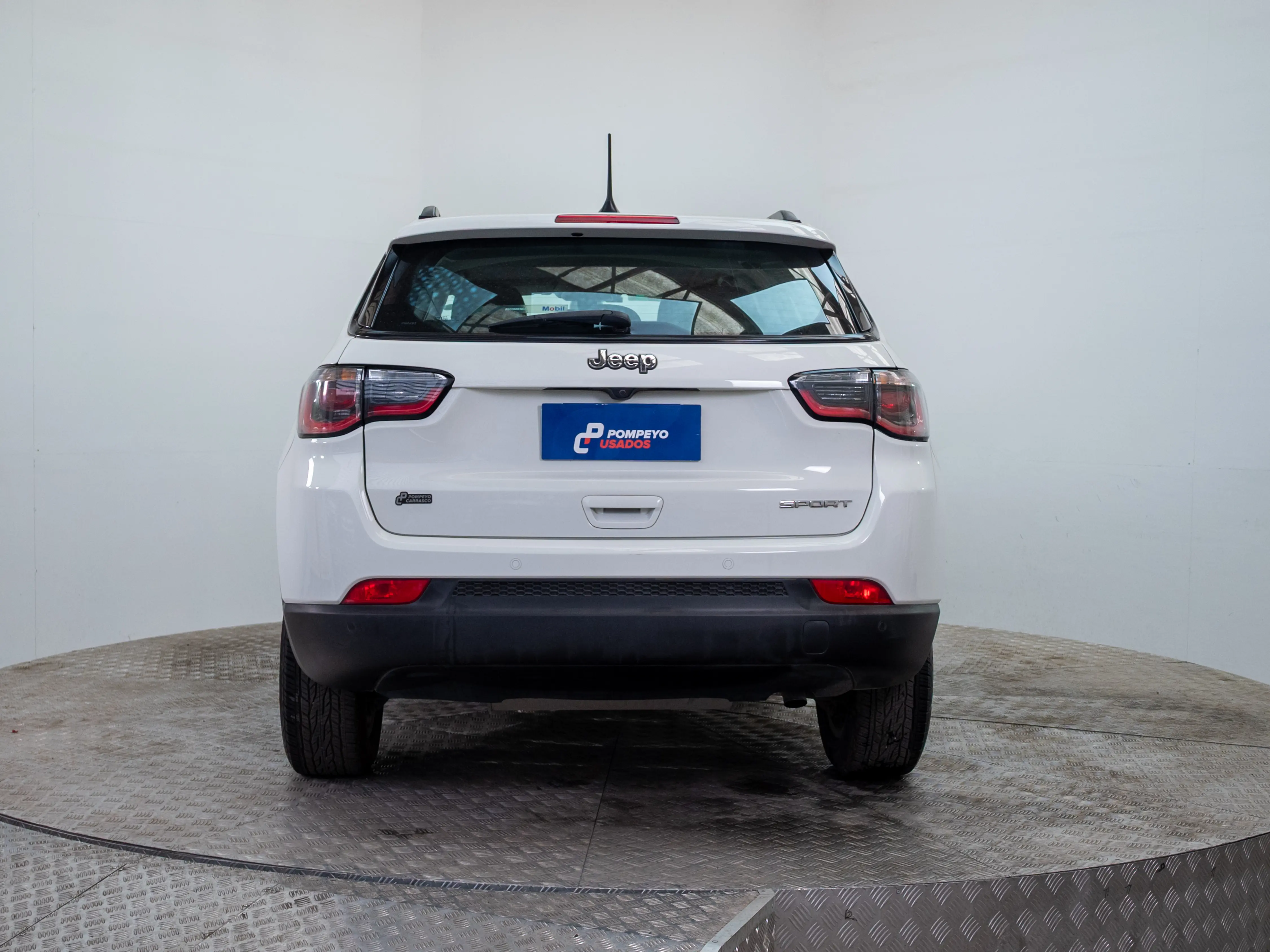 Jeep Compass — foto 5 de 19