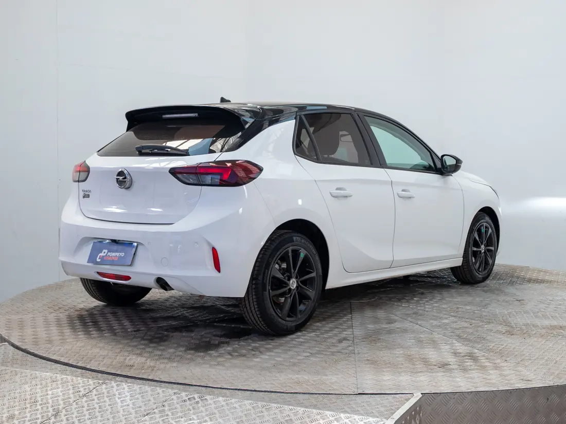 Opel Corsa — foto 6 de 19