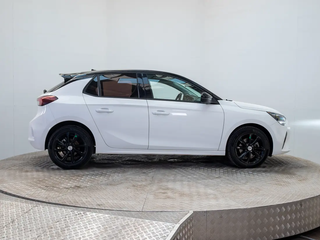 Opel Corsa — foto 7 de 19
