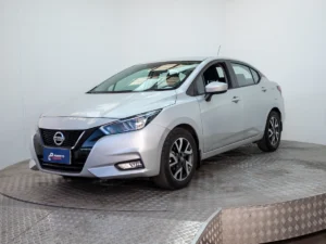 NISSAN VERSA usado