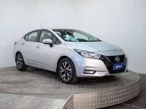 NISSAN VERSA usado