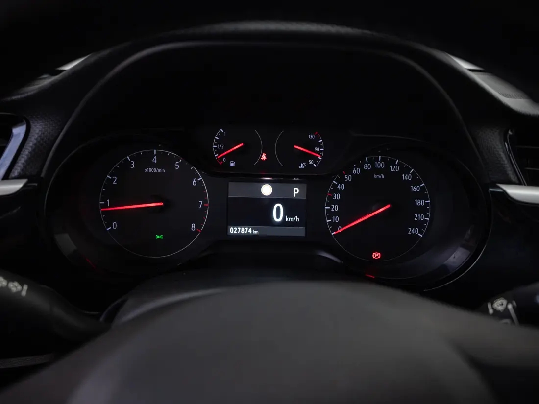Opel Corsa — foto 13 de 20
