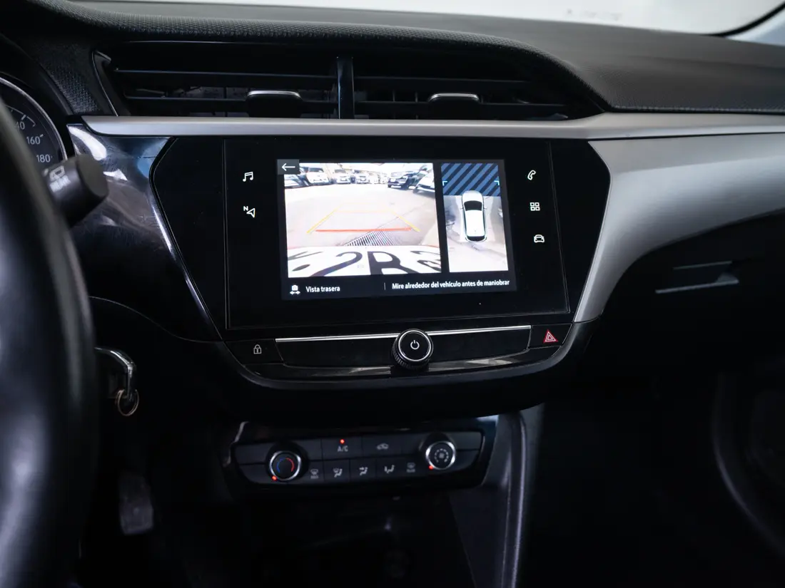 Opel Corsa — foto 19 de 20